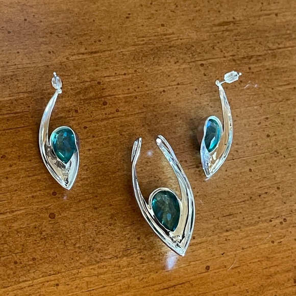 Blue Caribbean Quartz Pendant & Earrings 925 Sterling Silver Genuine Stone - Picture 12 of 14